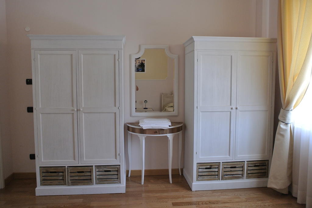 Giardino Dei Colori Dianella Appartamenti Pool Relax &Family Friendly Toscolano Maderno Room photo