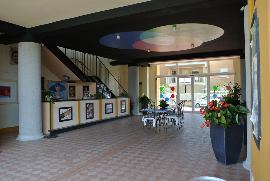 Giardino Dei Colori Dianella Appartamenti Pool Relax &Family Friendly Toscolano Maderno Exterior photo