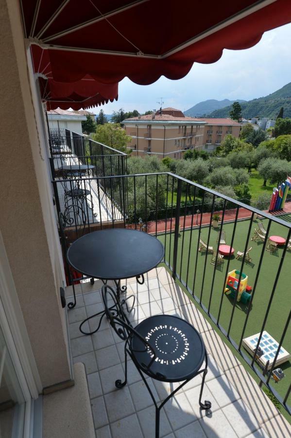 Giardino Dei Colori Dianella Appartamenti Pool Relax &Family Friendly Toscolano Maderno Exterior photo